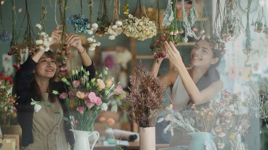 Myths About Preserved Flowers vs Fresh Blooms -- Truths Revealed